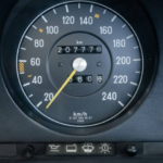 Understanding the Indicator Lights in Your Mercedes-Benz R107